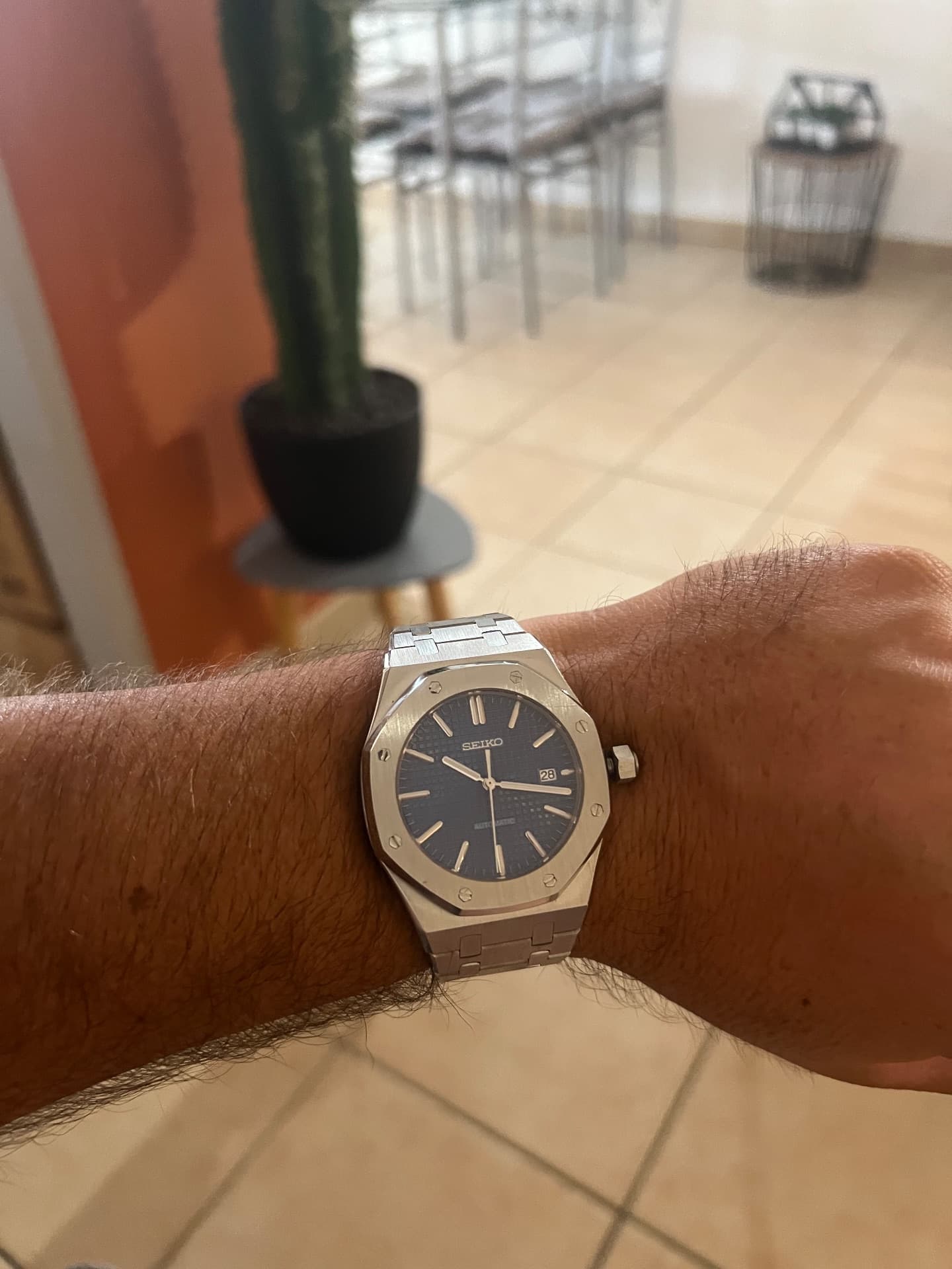 Seikoak Blau — geteilt von Morgan